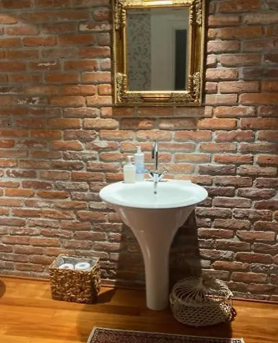 Myvilla Bed & Breakfast